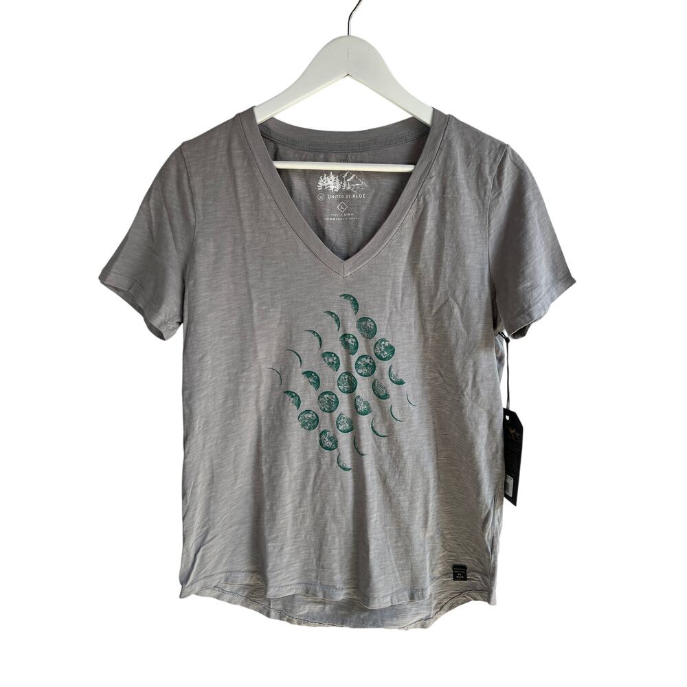 UNITED BY BLUE WOMEN'S MOON CYCLE V-NECK GRAPHIC T-SHIRT GRAY NWT SIZE LARGE